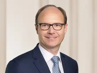 Dr. Christian Becker, Portrait