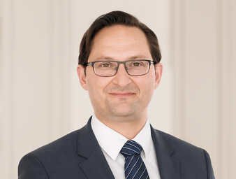Dr. Demir Ünsal