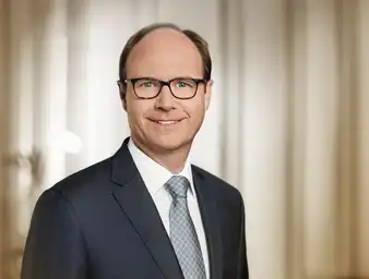 Dr. Christian Becker