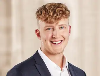 Mitarbeiter Matthias Weber