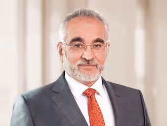 Dr. Helmut Balthasar, Portrait