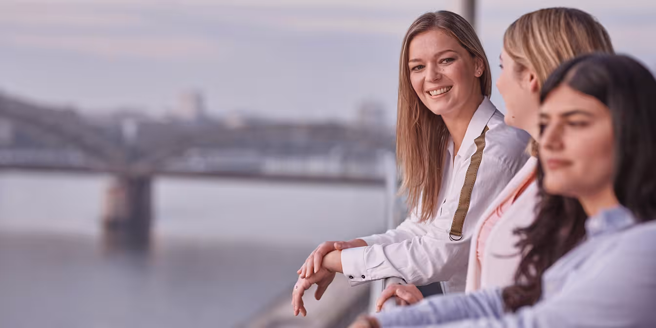 Mitarbeiterinnen von GÖRG am Rhein