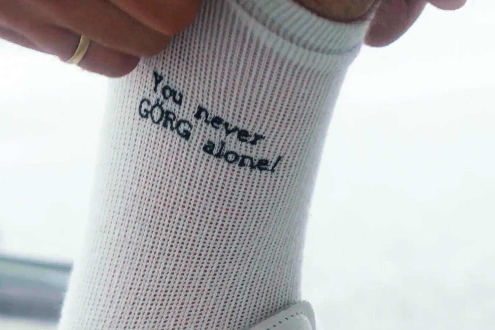 Socke mit "You never GÖRG alone"
