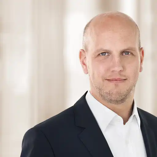 Dr. Oliver Spieker, Portrait