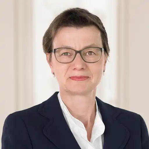 Dr. Liane Thau, Portrait