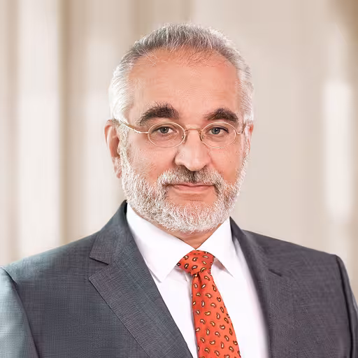 Dr. Helmut Balthasar, Portrait