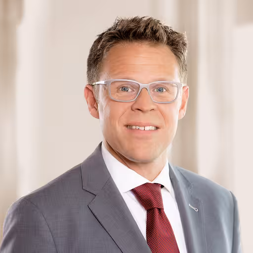 Dr. Alexander Kessler, Portrait