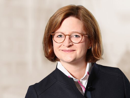 Dr. Eva Heidemann, Portrait