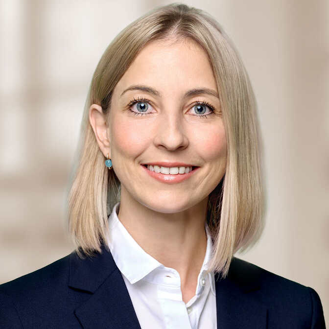 Ann-Kristin_Hüttner_Neu_300dpi_cmyk