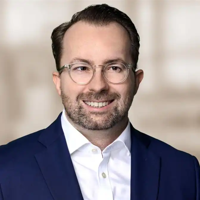 Portraitbild A. Pustal