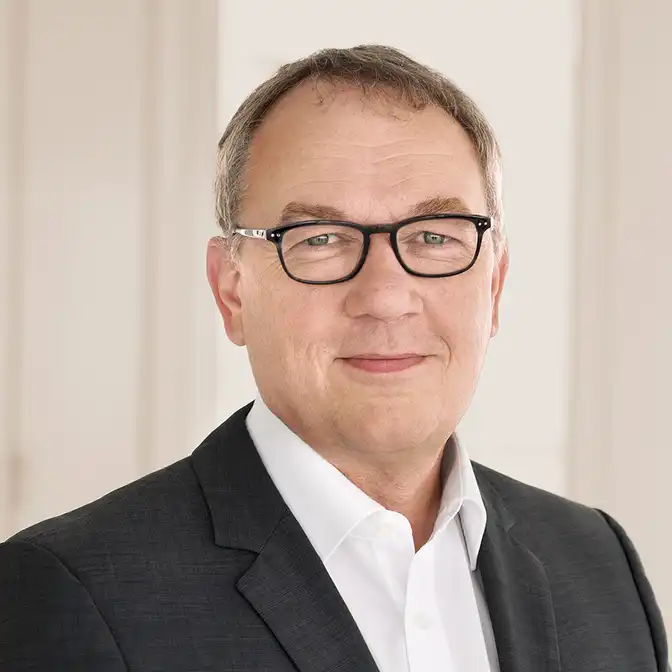 Dr. Christoph Riese, Portrait