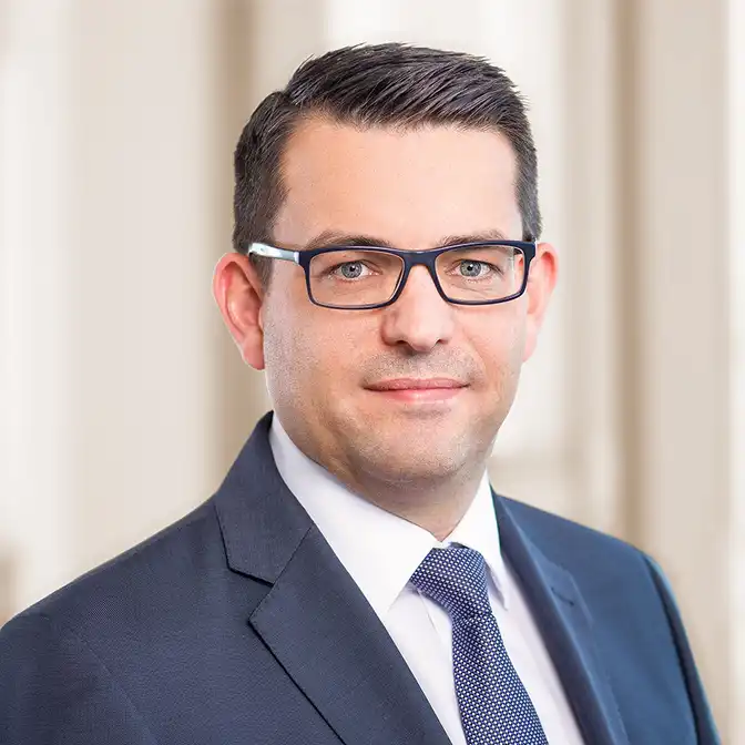 Dr. Damian Tigges, Portrait