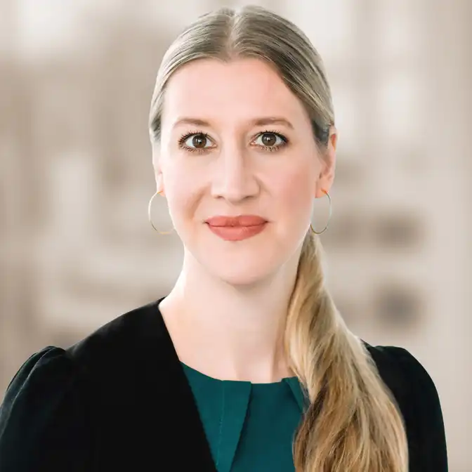 Dr. Madeleine Martinek, Portrait