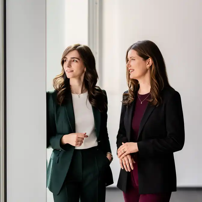 Einstieg Associates Neu