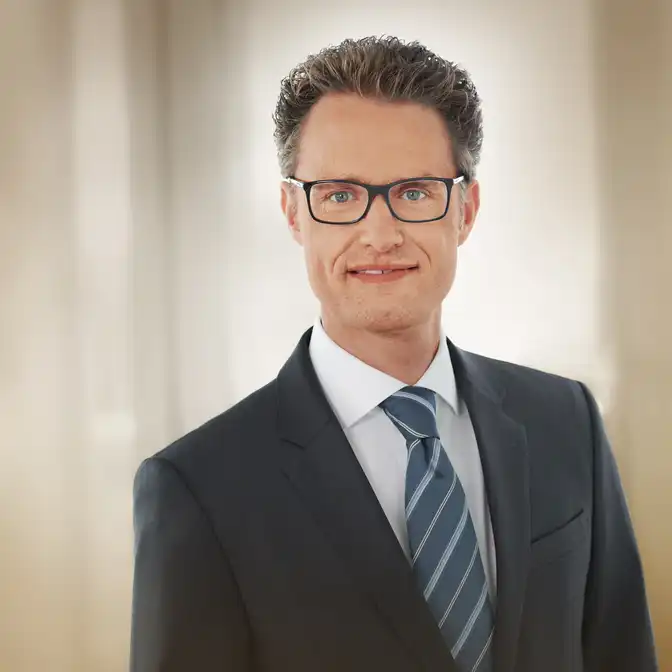 Dr. Thomas Lange