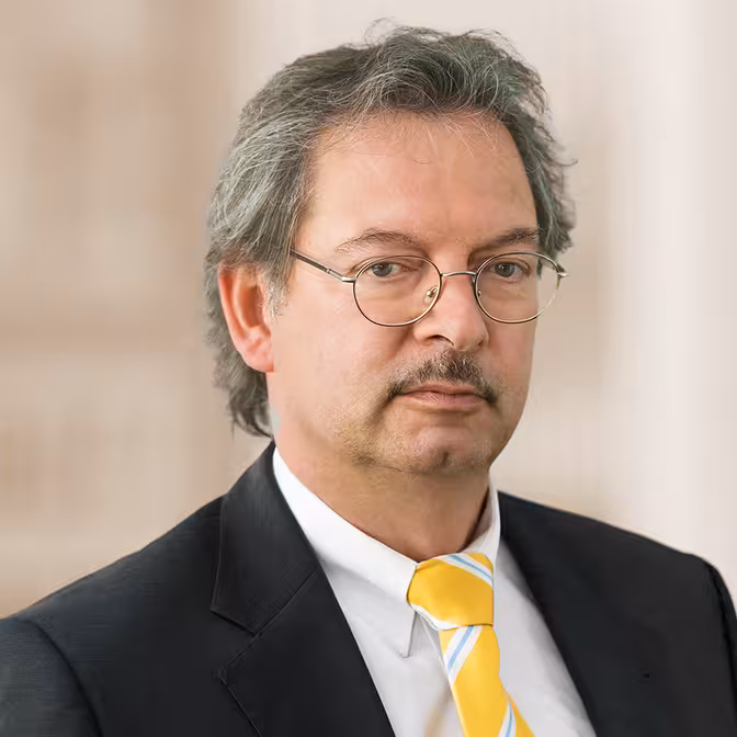 Dr. Lutz Horn, Portrait