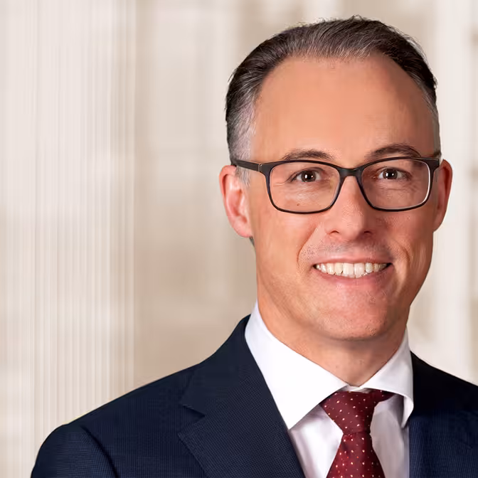 Dr. Philipp Naab, Portrait