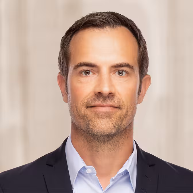 Dr. Thomas Rieger, Portrait