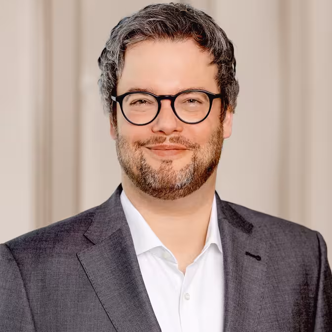 Dr. Lutz Pospiech, Portrait