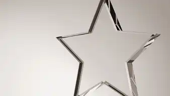 Trophäe in Sternform