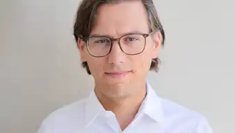 Portraitbild Piero Sansone